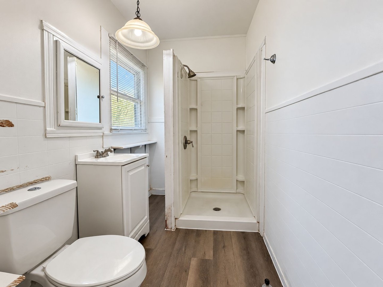 218 Lowell St - Photo 5 of 10