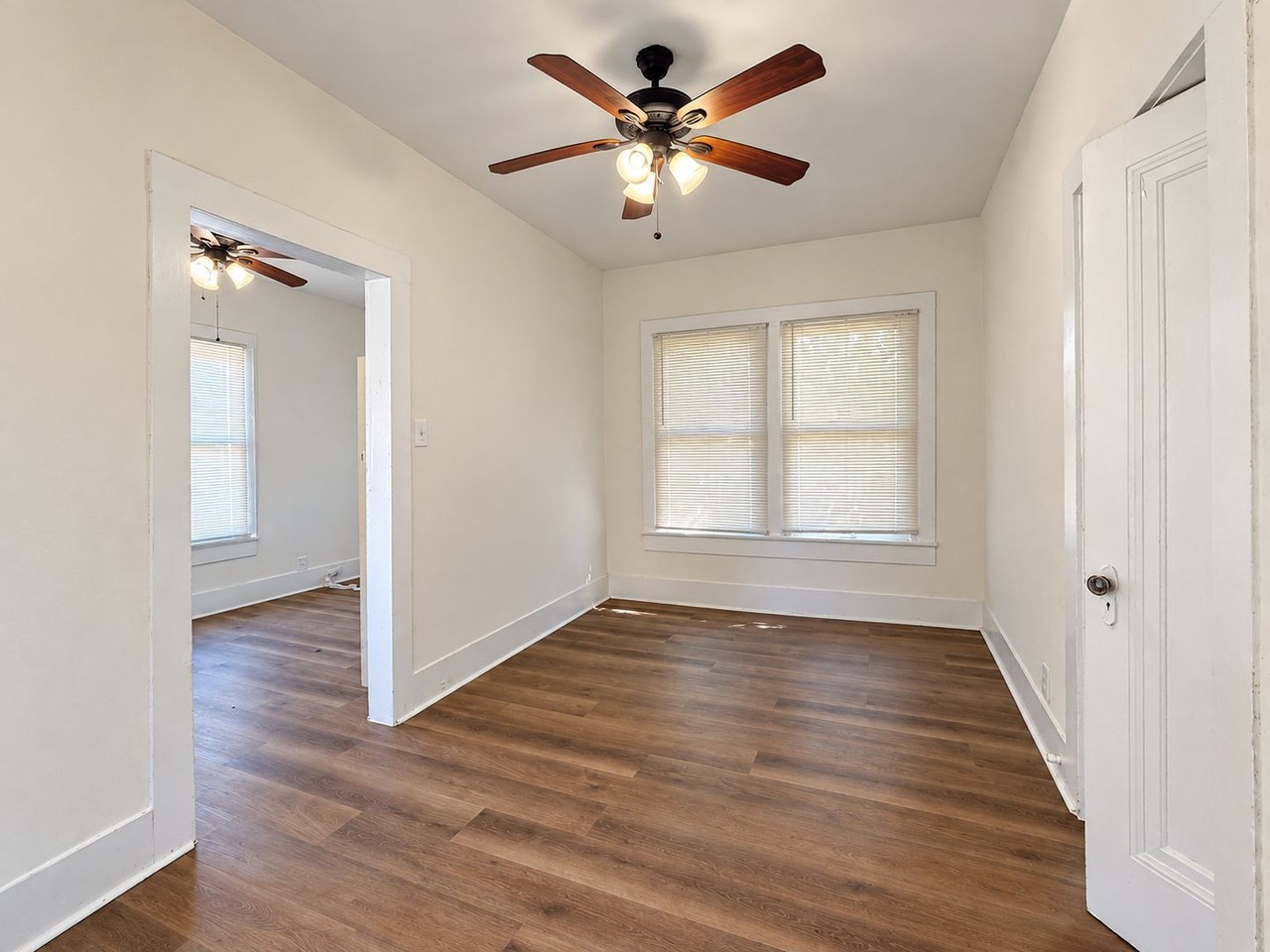 218 Lowell St - Photo 6 of 10