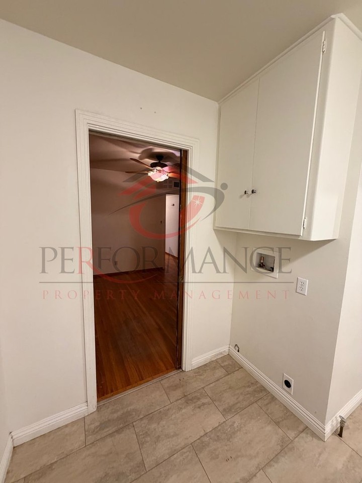 2604 Corto St - Photo 7 of 18