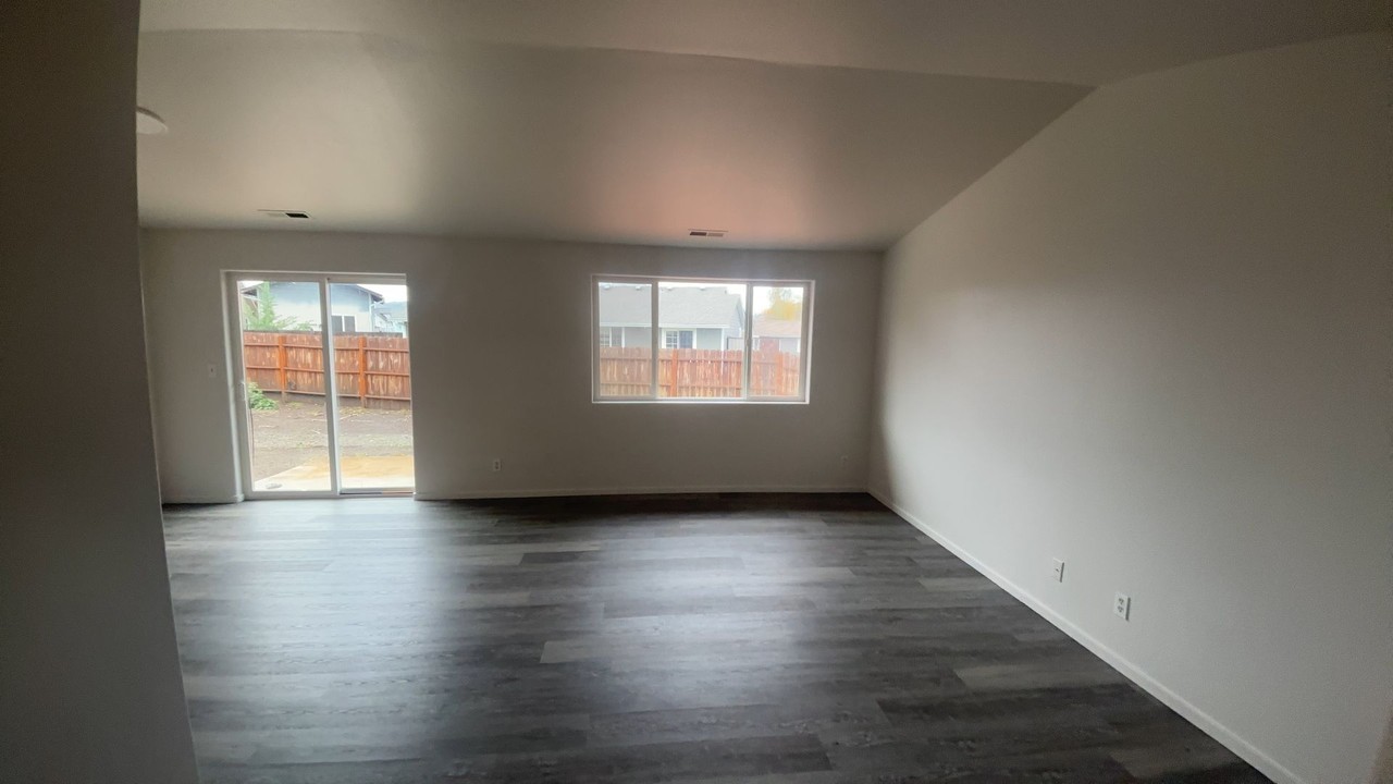 120 Shaffer Ct - Photo 2 of 28