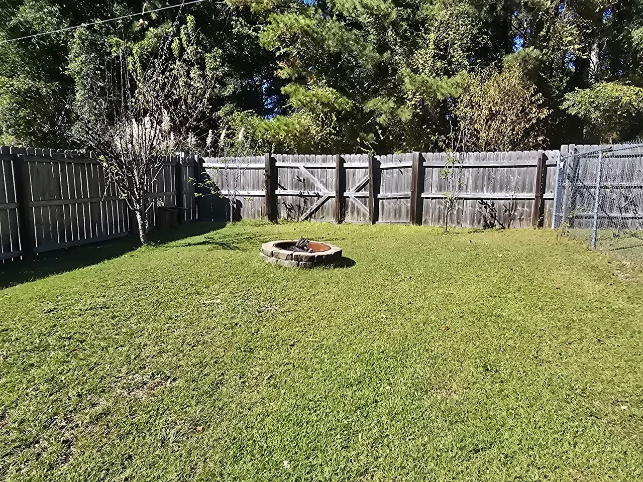 240 Parks Mcmillan Dr - Photo 4 of 26