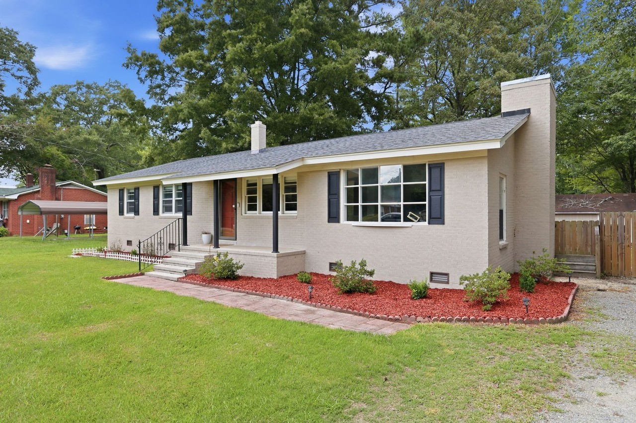 3229 Sunnyside School Rd - Photo 2 of 31