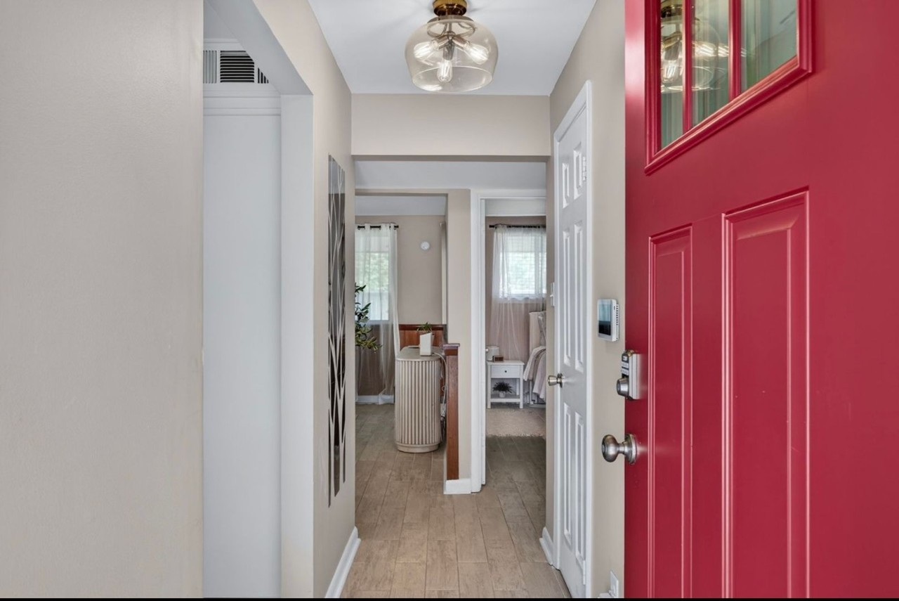 1 Joyce Ct - Photo 5 of 39