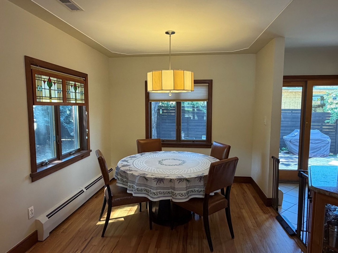 2805 Regis Dr - Photo 4 of 18