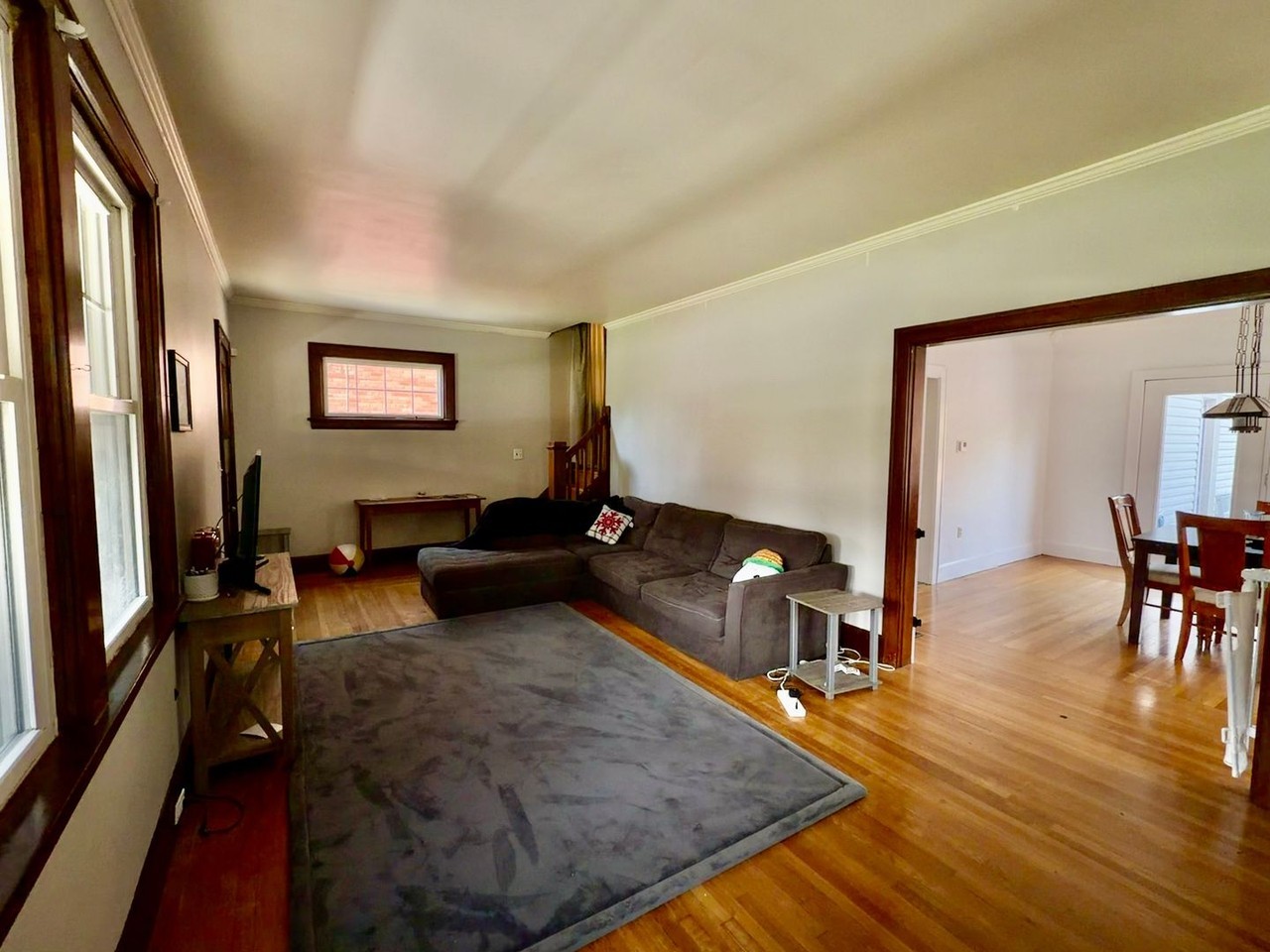 5682 Colerain Ave - Photo 4 of 26