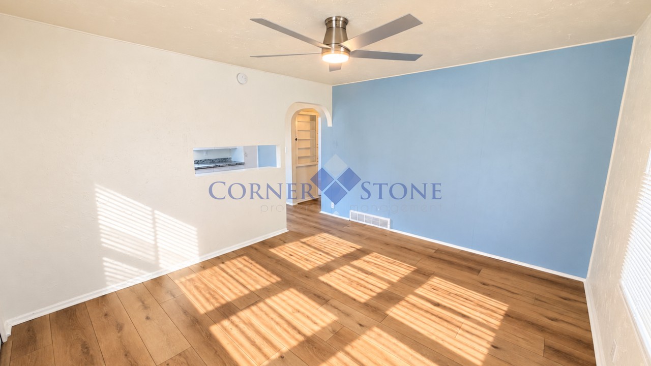246 Shoshone Ave - Photo 2 of 23