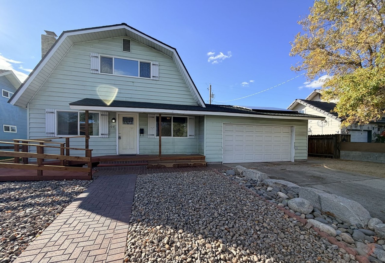 1045 Nyala St - Photo 2 of 30