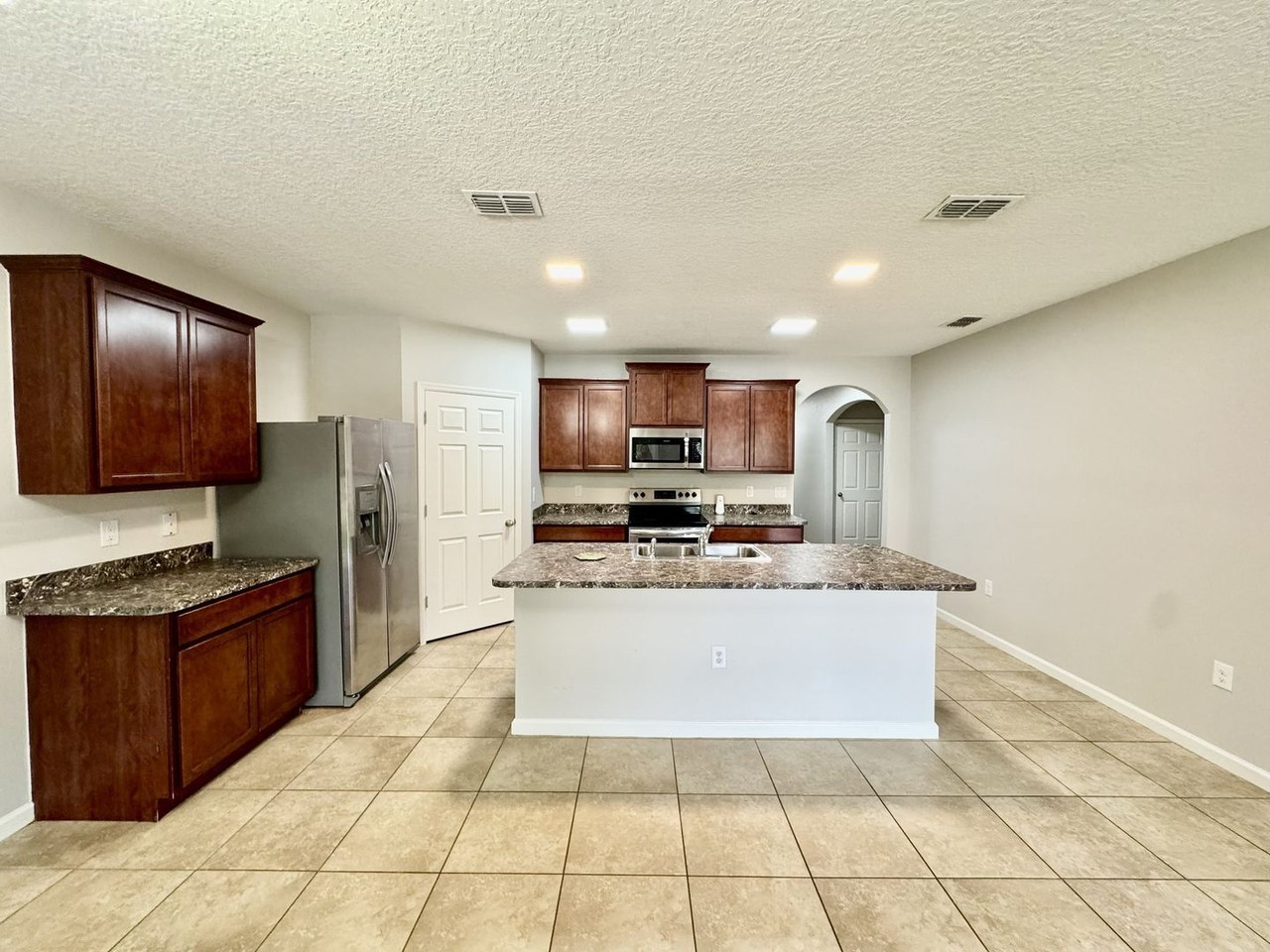 4340 Pagosa Springs Cir - Photo 5 of 26