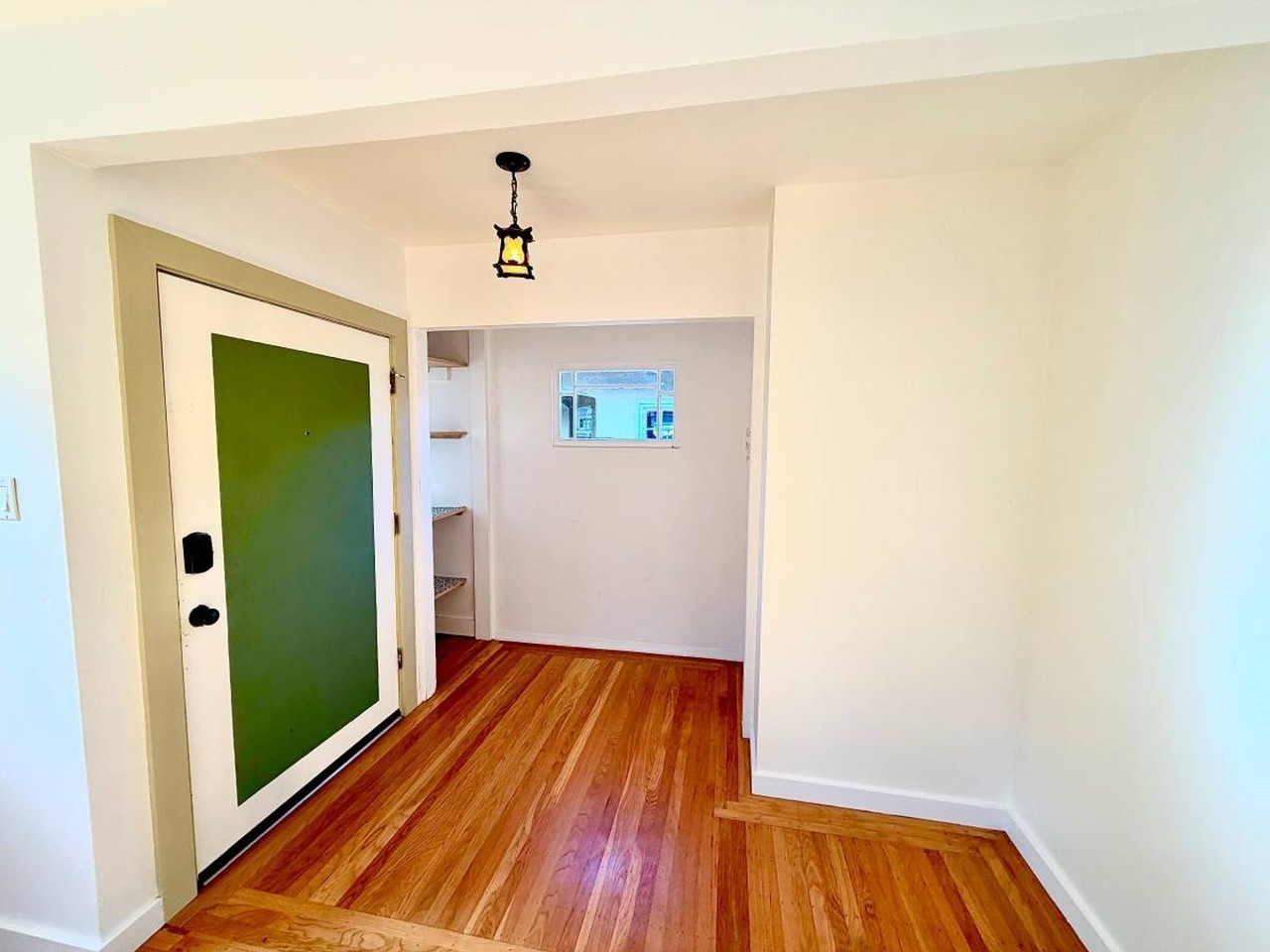 612 Poirier St - Photo 4 of 24