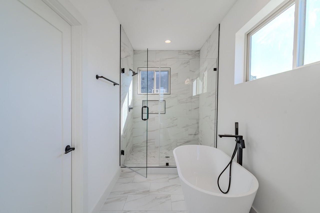 1640 Serenity Dr - Photo 2 of 29