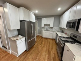 featured image of 13 Spring St