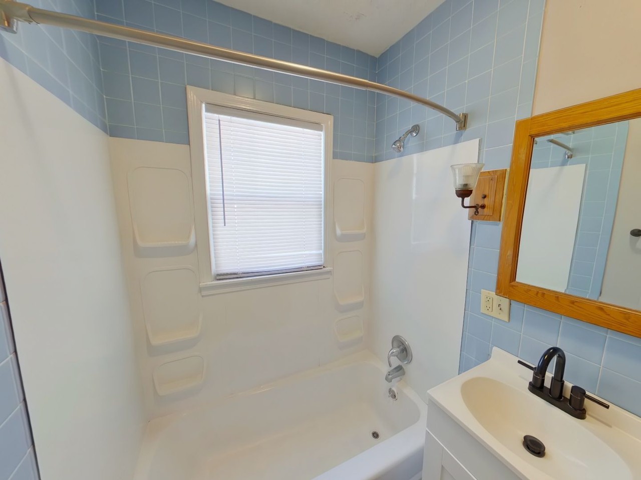633 Harding St - Photo 6 of 11