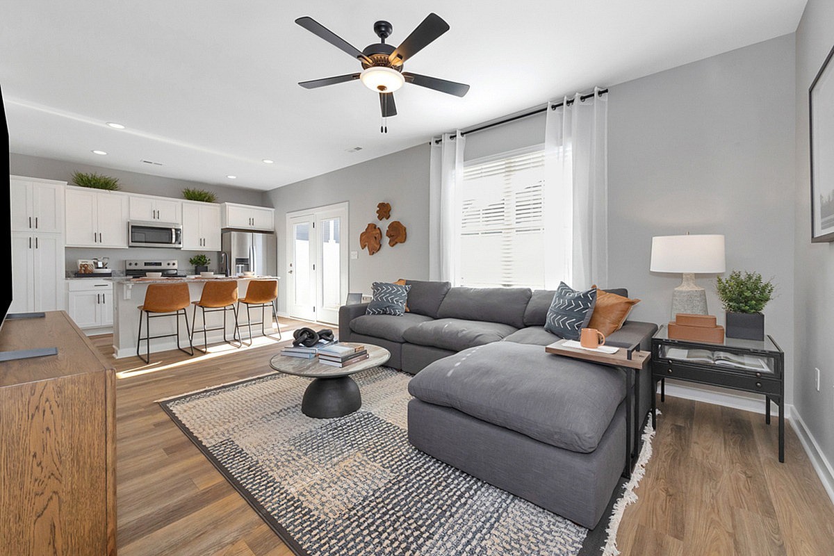 VLux Madison | Homes for Rent - Photo 4 of 27