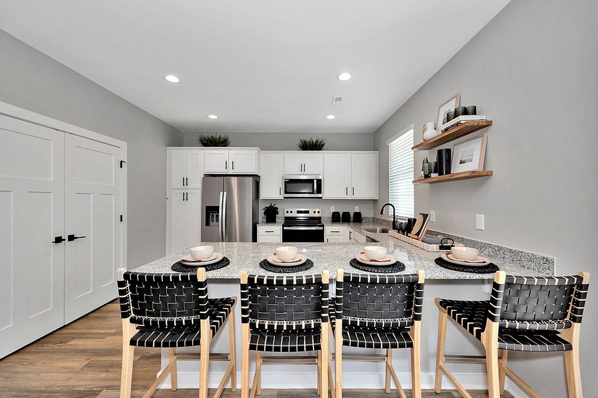 VLux Madison | Homes for Rent - Photo 7 of 27