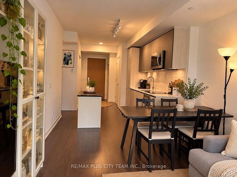 150 Logan Avenue #720 - Photo 5 of 20