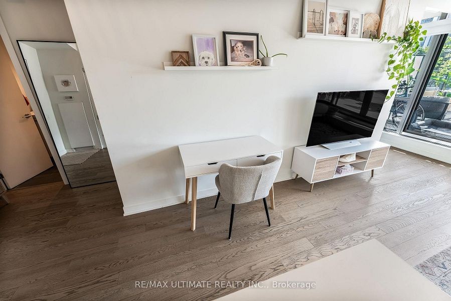 319 Carlaw Avenue #318 - Photo 6 of 19