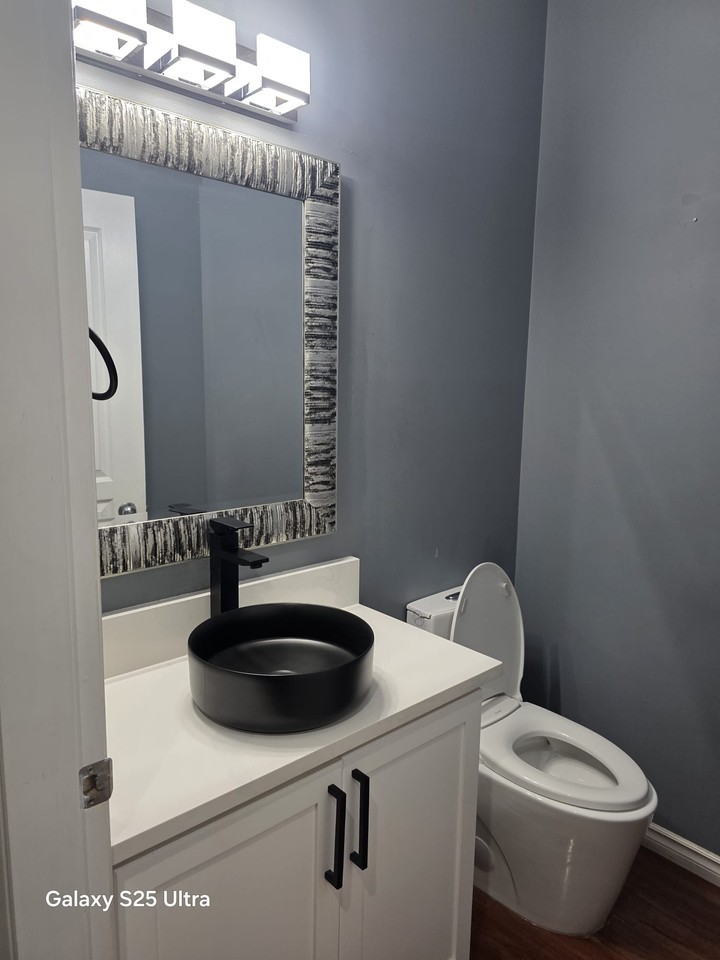 16602 61 Avenue - Photo 3 of 12