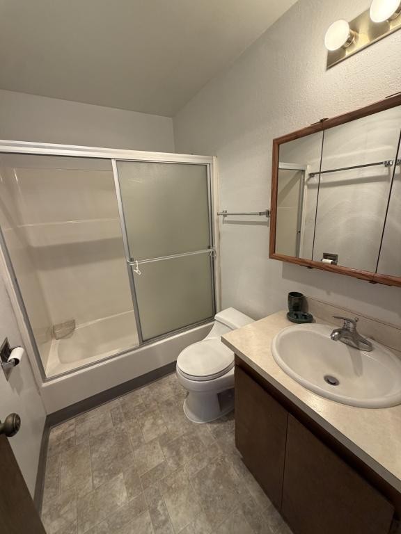2054 Meade St - Photo 3 of 12