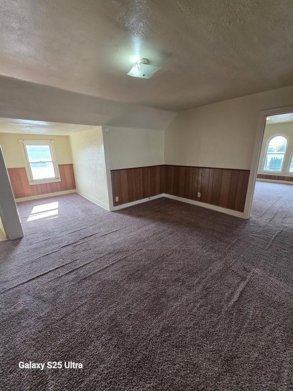 718 S Main St - Photo 7 of 9