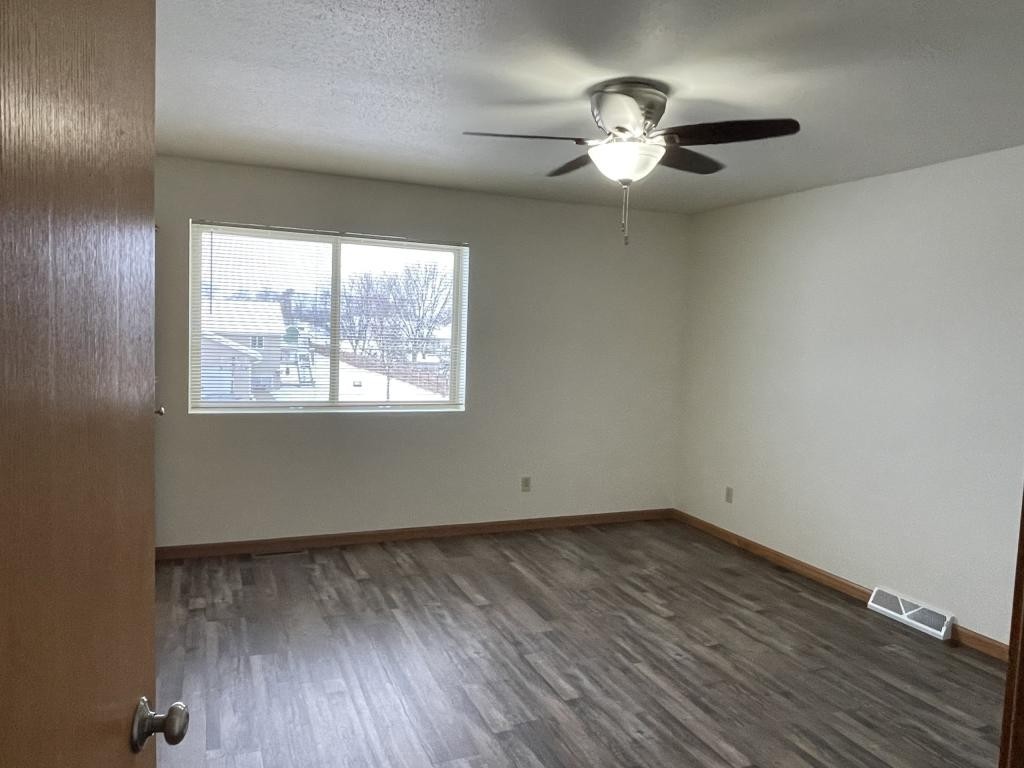 2710 S Meadow Lark Ln - Photo 4 of 4