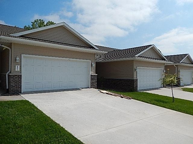 607 S Cherry Ln - Photo 3 of 9