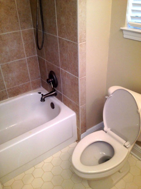 1007 26th St - Photo 5 of 14