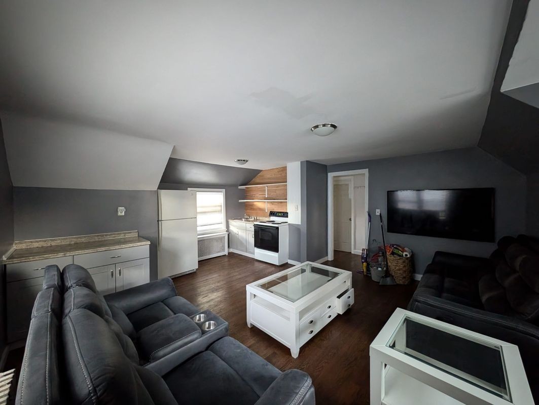 508 Spruce Ave - Photo 2 of 4