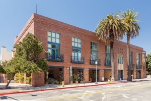 featured image of 809 Meridian Ave