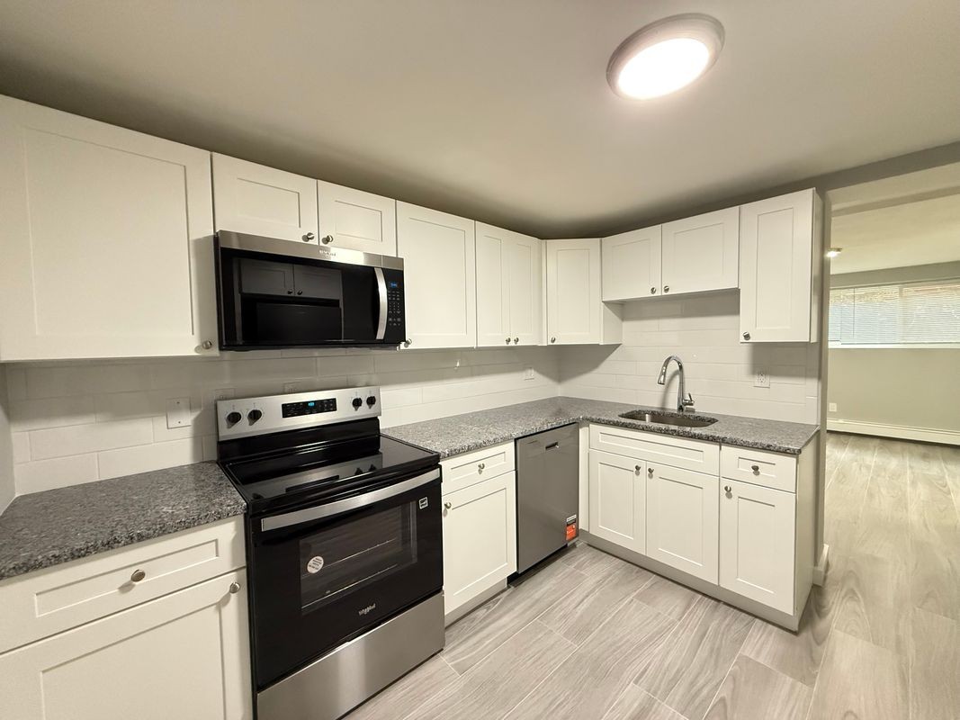 4 Oakcrest Rd
