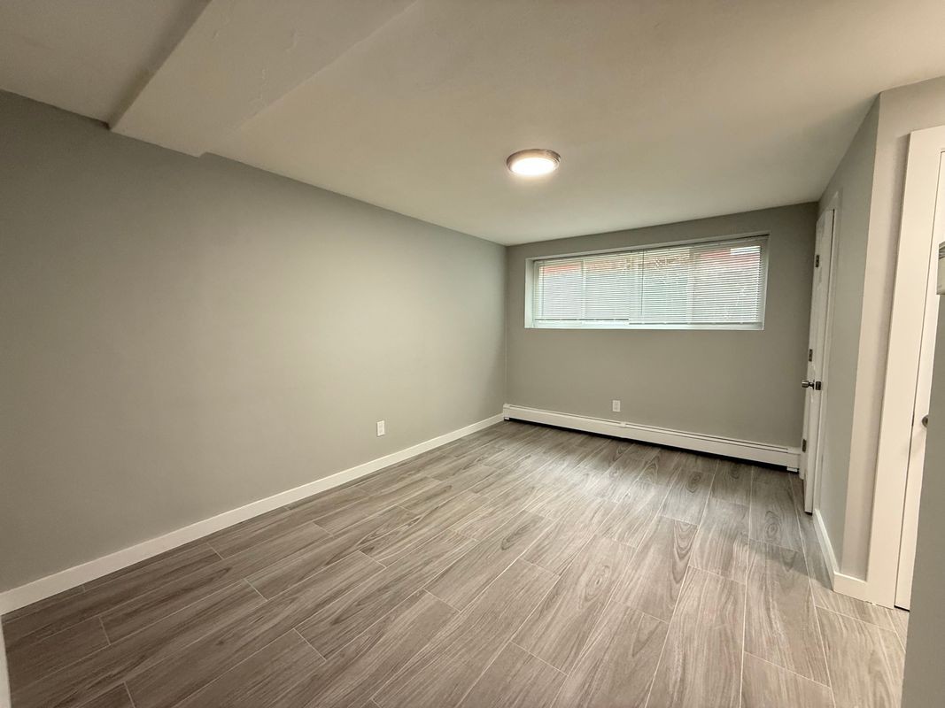 4 Oakcrest Rd - Photo 4 of 9
