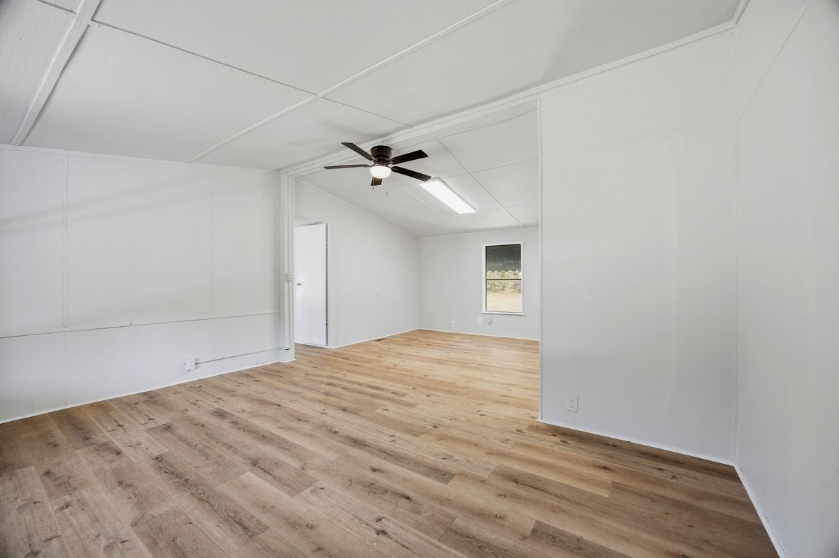 128 4th St Sw - Photo 6 of 21