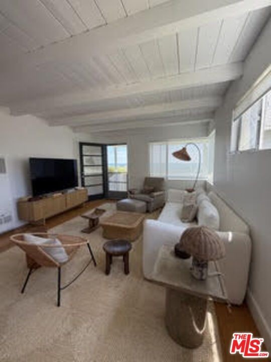 25119 Malibu Rd - Photo 2 of 18