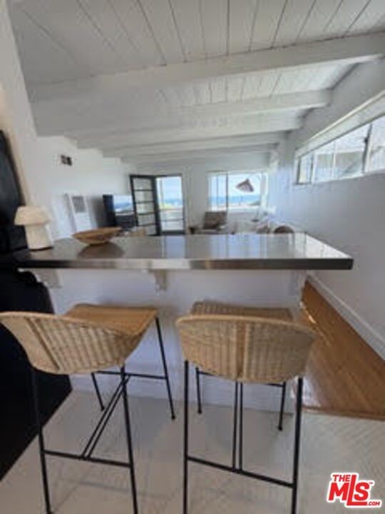 25119 Malibu Rd - Photo 5 of 18