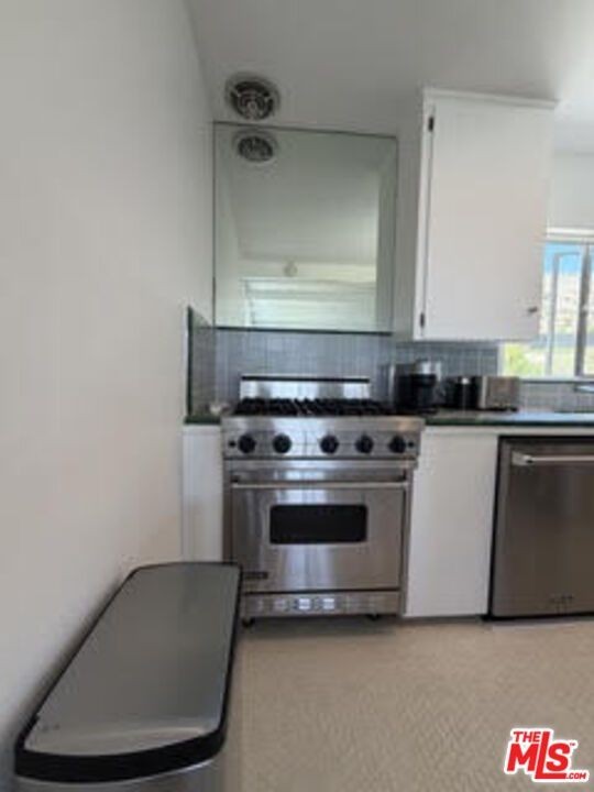 25119 Malibu Rd - Photo 7 of 18