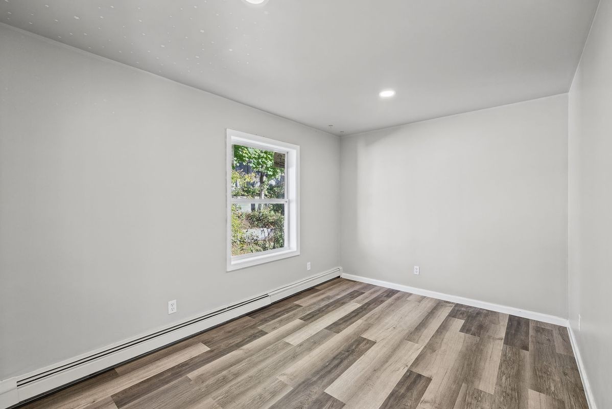 58 State St - Photo 2 of 19