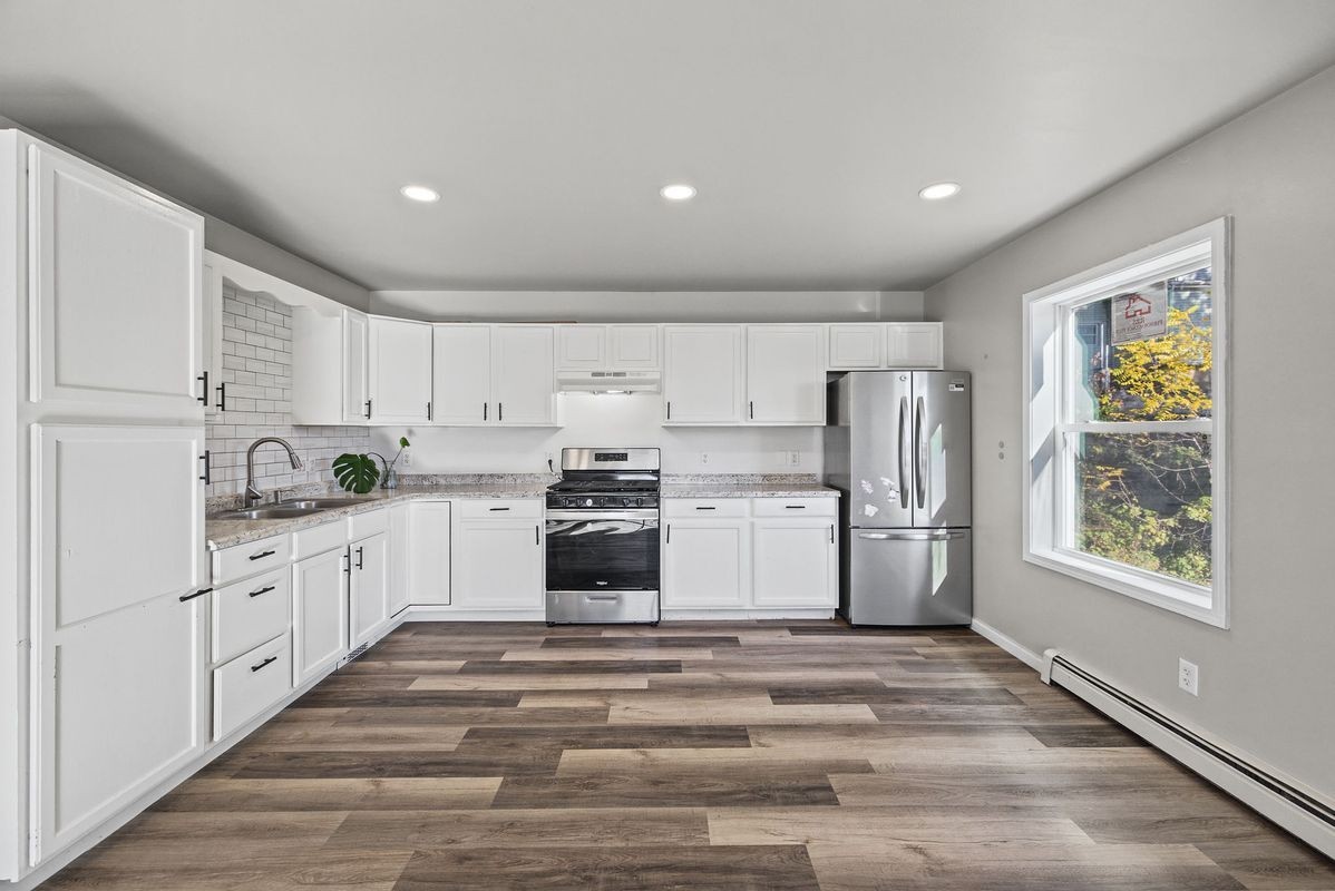 58 State St - Photo 7 of 19