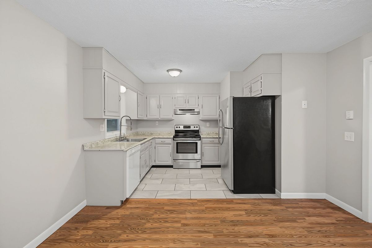6 Irving Pl ##3c - Photo 3 of 24