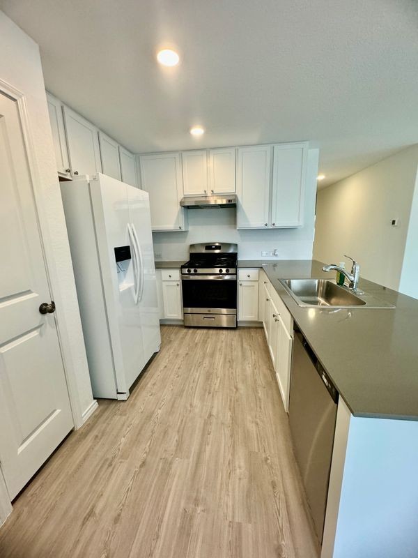 2678 Winterfell St - Photo 4 of 13