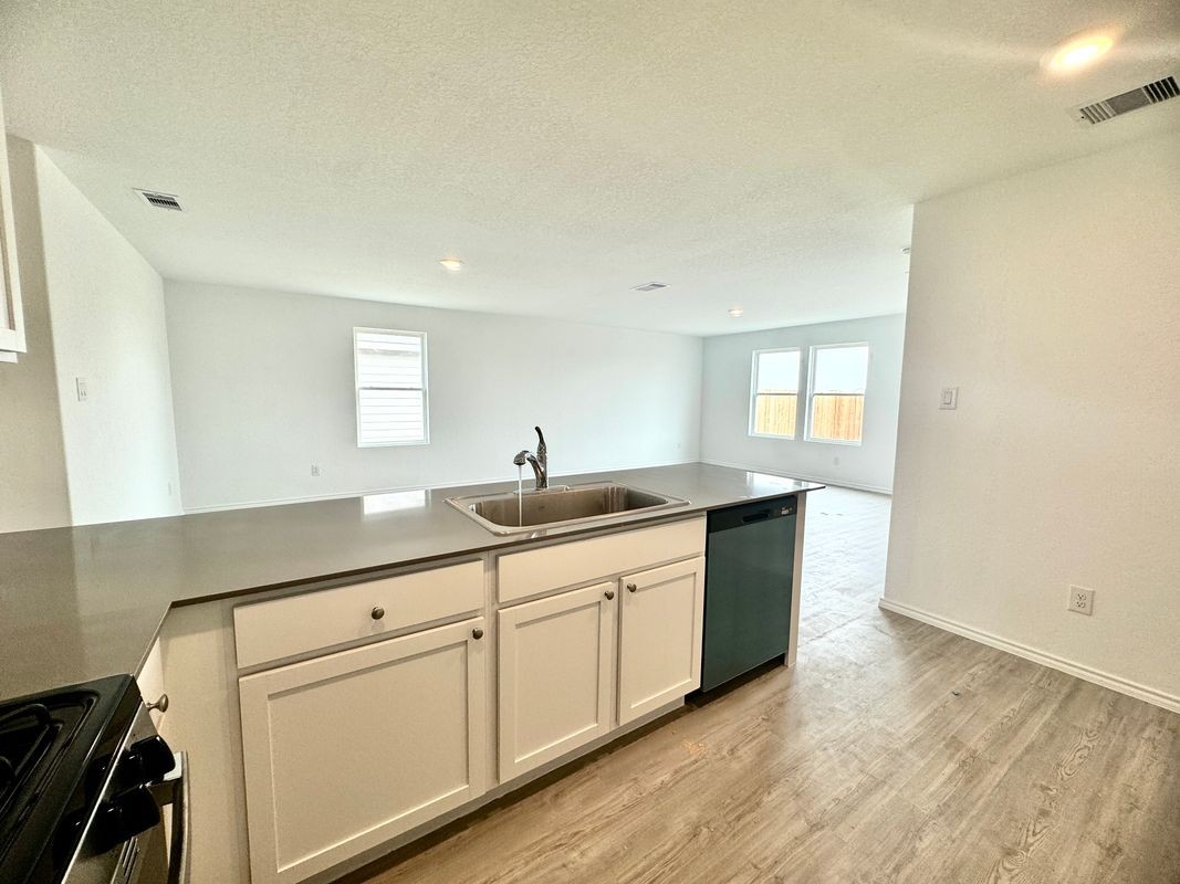 2678 Winterfell St - Photo 6 of 13