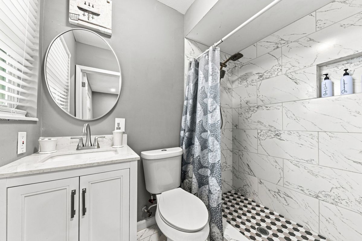 3972 University Club Blvd - Photo 4 of 16