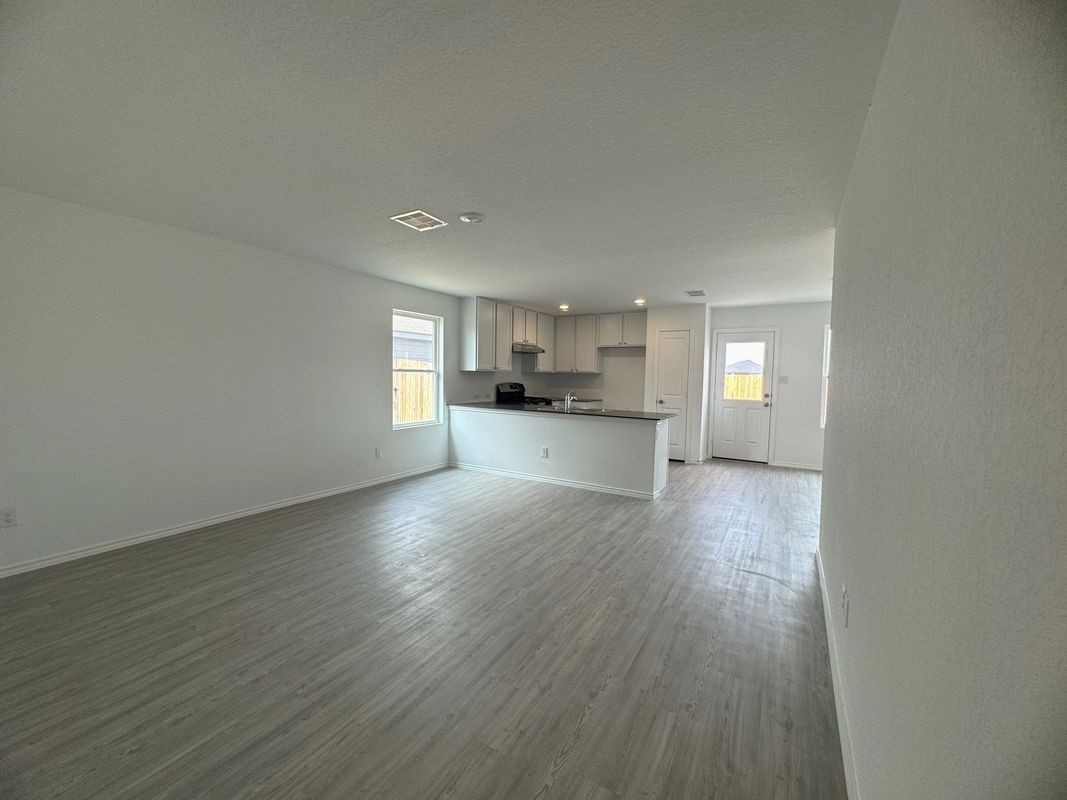 2657 Winterfell St - Photo 3 of 20