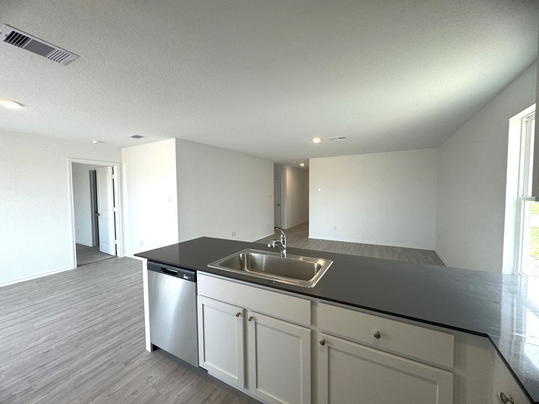 2657 Winterfell St - Photo 7 of 20