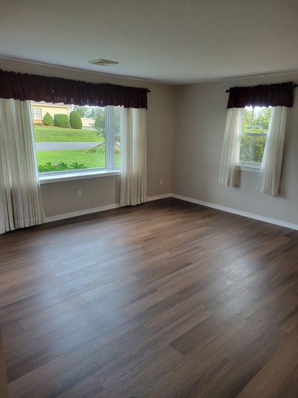 208 Glenview Ave - Photo 3 of 10