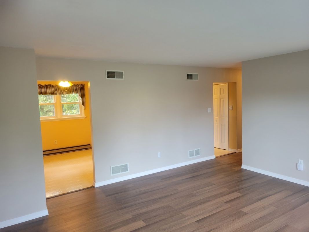 208 Glenview Ave - Photo 4 of 10