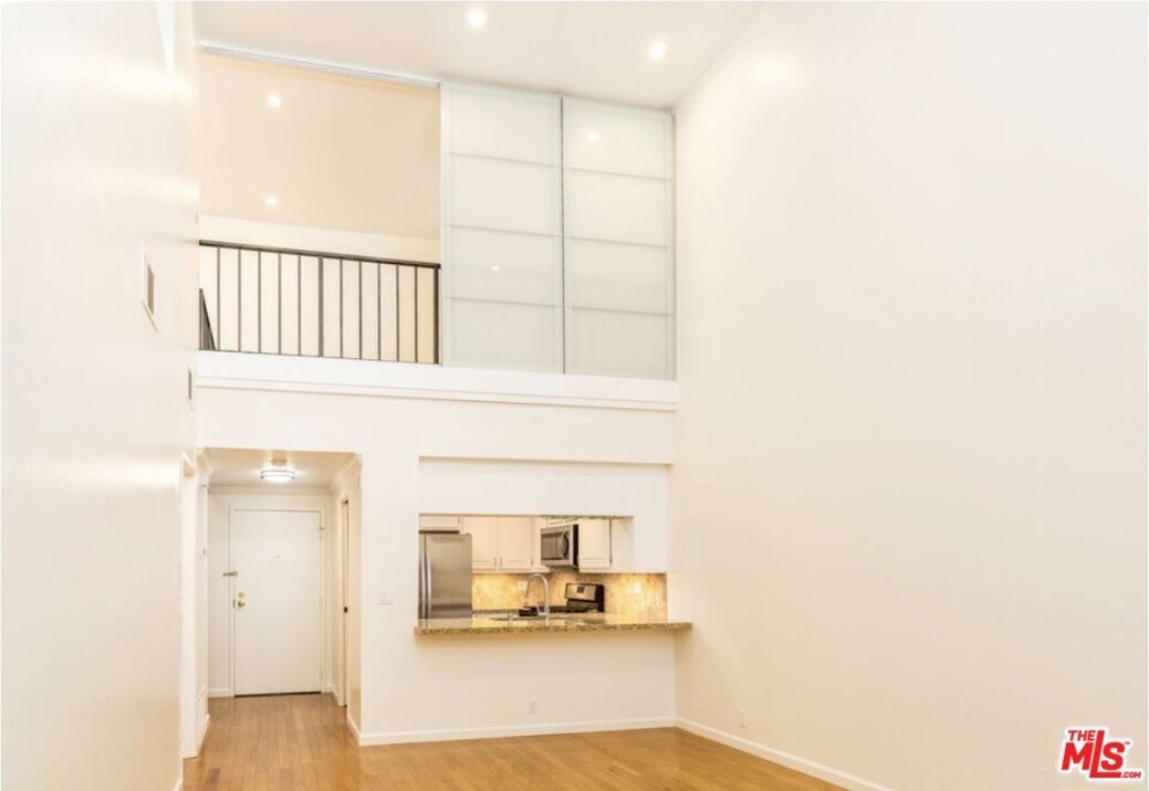 8675 Falmouth Ave ##315 - Photo 7 of 8