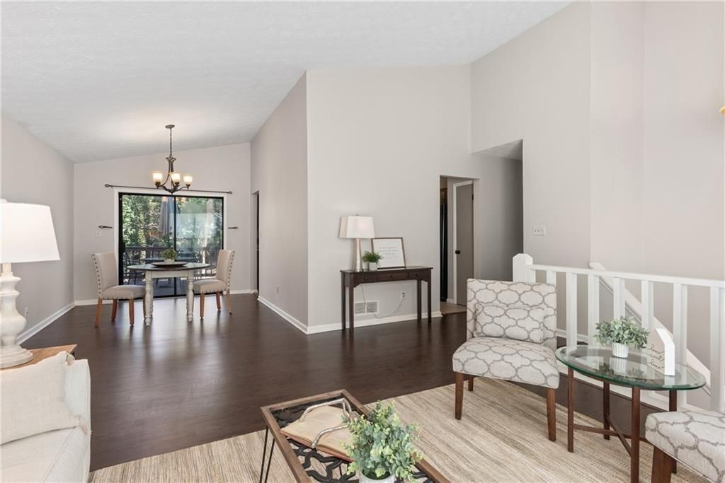 730 Lake Forest Pass - Photo 3 of 29