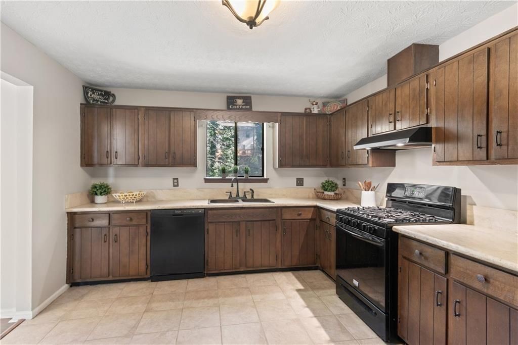 730 Lake Forest Pass - Photo 5 of 29