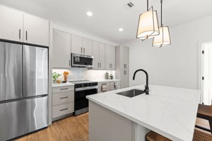 featured image of 1400 E Riverfront Dr