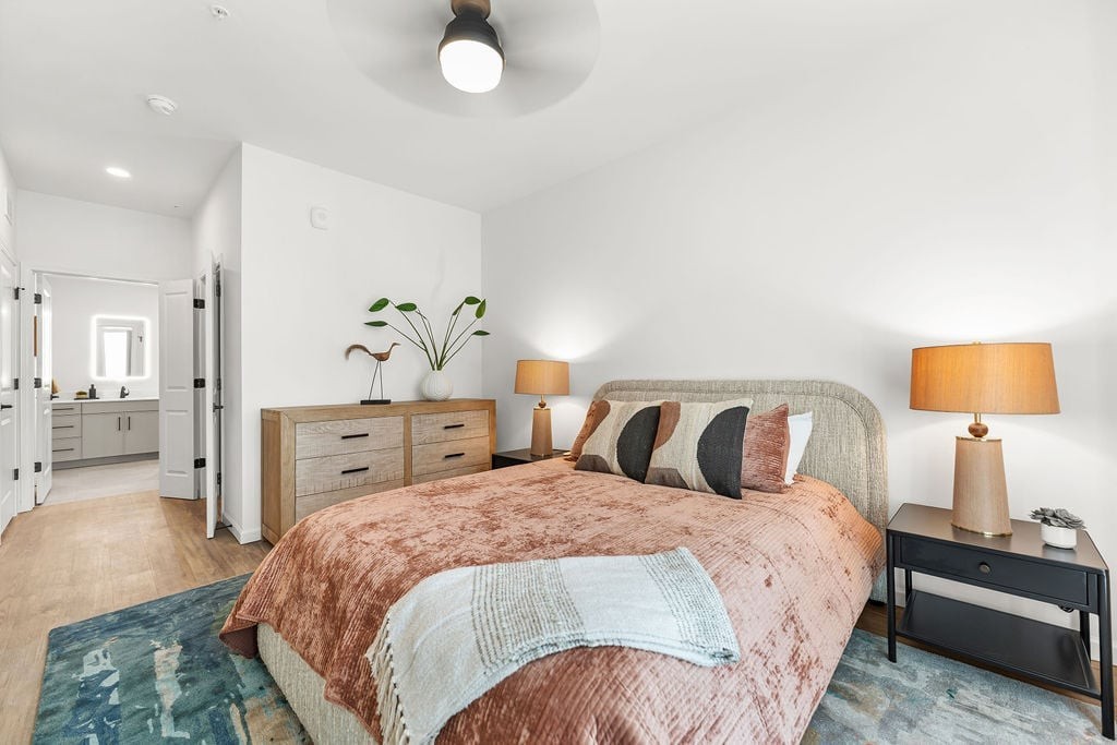 River's Edge Residences - Photo 3 of 50