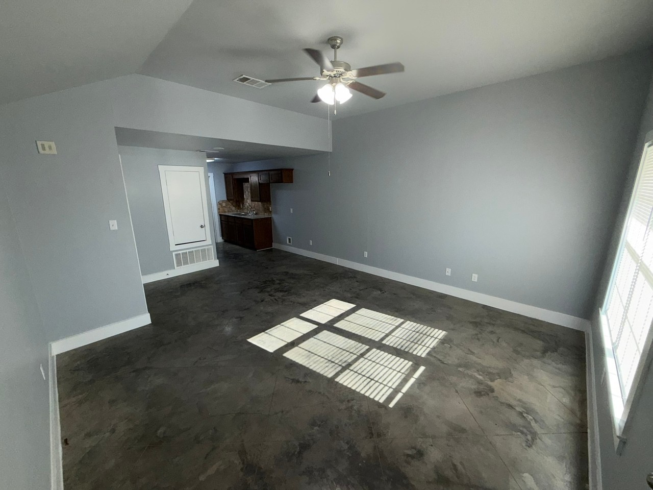 1014 South 10th Street - Photo 2 of 9